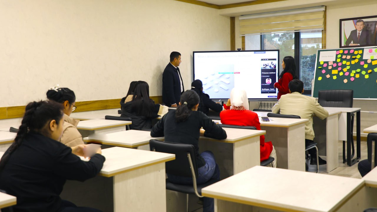 🎓 Jizzax Sambhram Universiteti talabalari Bangalorda taqdimot bilan ishtirok etdi...