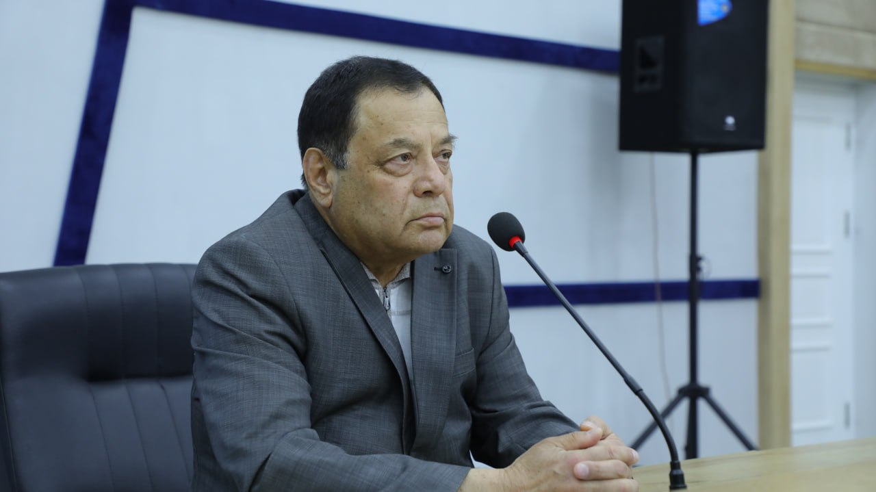 Kelajak avlod bilan ochiq muloqot: rektor talabalar bilan uchrashdi Rektor va talabalar Sambram universitetida ta'lim sifatini oshirish bo'yicha fikr almashdilar.