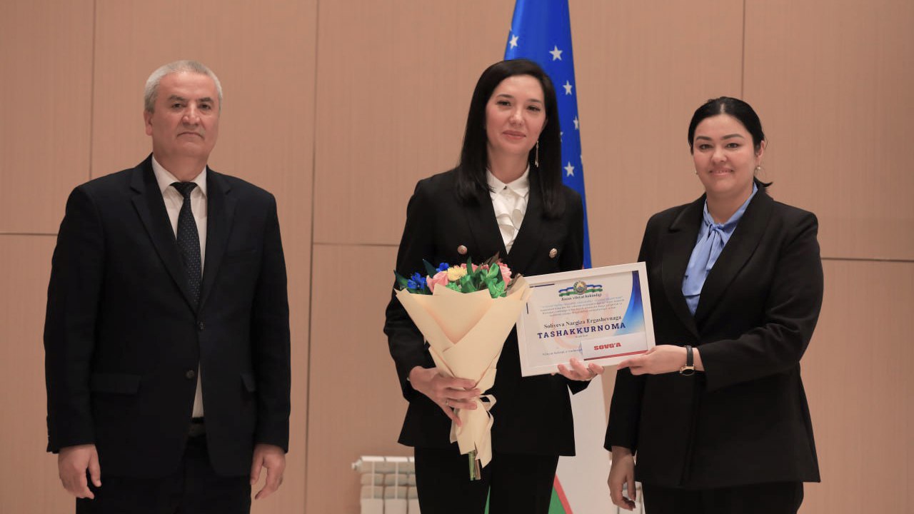 Ilmli ayol — jamiyat tayanchi: Jizzaxda “Ilm va ayol — barqaror jamiyat sari” davra suhbati bo‘lib o‘tdi.